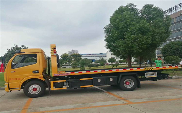 烟台定远24小时拖车救援电话号码，定远道路救援公司怎么收费的